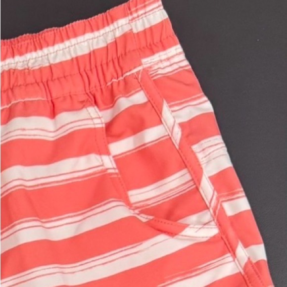 Columbia Coral and White Striped Shorts. Size large. NWT. - Picture 4 of 5